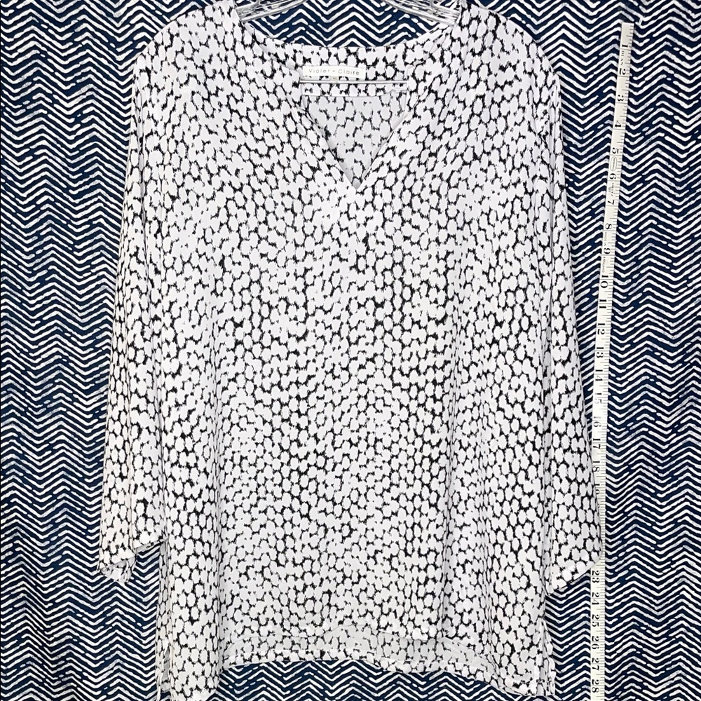 Violet & Claire Monochrome Abstract Blouse